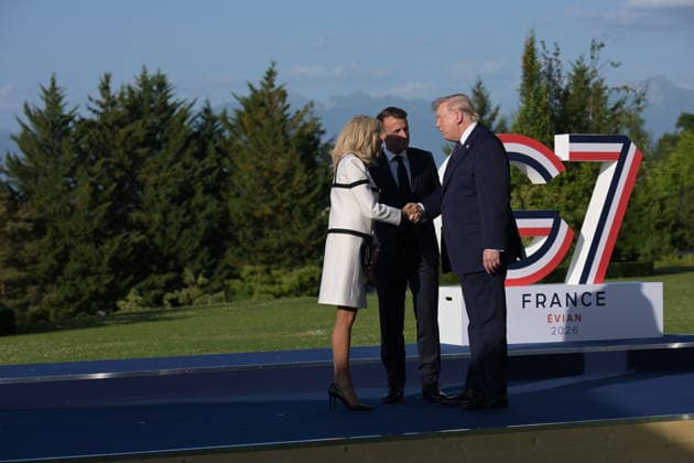 RECORD DATE NOT STATED G7 Summit - Welcoming Ceremony By President Macron And Wife U.S. President Donald Trump at the official welcoming ceremony hosted by French President Emmanuel Macron and his wife First Lady of France, Brigitte Macron during G7 Summit at the Hotel Royal in Evian-les-Bains, France on June 15, 2026. A G7 summit is set to take place June 15 to 17 in the French town of Evian-les-Bains near Switzerland and it will be attended by country leaders as well as the EU s foreign policy chief and ministers from Brazil, Canada, the United Arab Emirates and Turkey. Photo by Ammar Abd Rabbo ABACAPRESS.COM Evian-les-Bains France  Copyright: xAbdxRabboxAmmar ABACAx