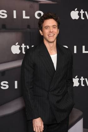 LOS ANGELES, CALIFORNIA - JUNE 15:Ashley Zukerman attends Apple TV+ s Silo Season 3 Photo Call at Four Seasons Hotel Los Angeles at Beverly Hills on June 15, 2026 in Los Angeles, California. Credit: USA - ZUMAa123 20260615_zaa_a123_016 Copyright: xAdMediax