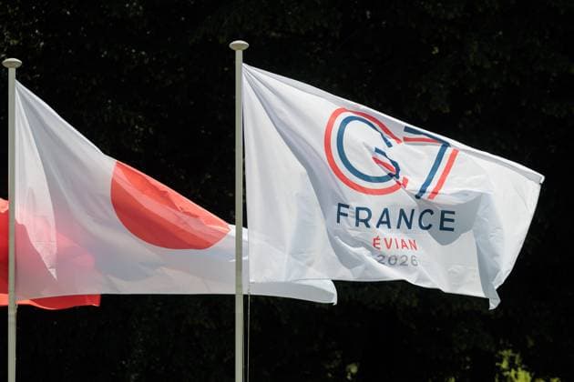 G7 SUMMIT PHOTOPQR LE DAUPHINE Grégory YETCHMENIZA Évian-les-Bains June 15, 2026 Évian-les-Bains, Haute-Savoie, June 15 POOL Le Dauphiné Libéré Arrivals at the Royal continue in our photo Donald Trump at the Royal for the G7 Summit Grégory Yetchmeniza Le Dauphiné Libéré Evian, France June 15, 2026 G7 summit Évian-les-Bains Haute-Savoie Rhône-Alpes France,detected_source_language  Copyright: xPHOTOPQR LExDAUPHINE MAXPPPxGrégoryxYETCHMENIZAx 20260615JDL4684 20260615JDL4684