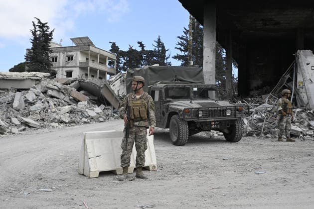 Lebanese residents return to the rubble of their homes in Nabatieh NABATIEH, LEBANON - JUNE 15: Lebanese army deploys in the area as Lebanese residents return to their homes following the agreement reached between the U.S. and Iran in Froun district of Nabatieh, Lebanon on June 15, 2026. Houssam Shbaro Anadolu Nabatieh Lebanon. Editorial use only. Please get in touch for any other usage.  Copyright: x2026xAnadoluxHoussamxShbarox