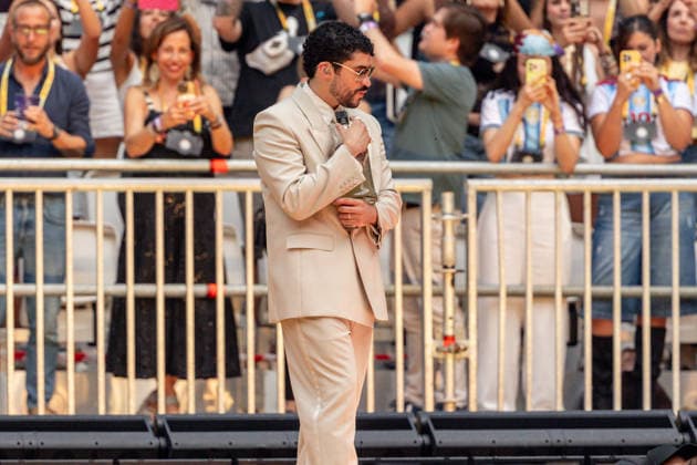 Bad Bunnys Final Concert at the Estadio Metropolitano in Madrid Singer Bad Bunny performs during his final concert at the Riyadh Air Metropolitano on June 15, 2026, in Madrid, Spain. The Puerto Rican artist has performed ten concerts in the capital between May 30 and June 15 as part of his ‘DeBÍ TiRAR MáS FOToS World Tour’ in Spain,detected_source_language  Copyright: xRicardoxRubiox 7600099