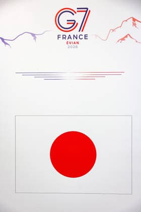 June 15, 2026, Geneva, Switzerland, European Union: A Japan country marker is seen beneath G7 France Evian 2026 branding during the G7 summit in Evian-les-Bains. Geneva European Union - ZUMAo116 20260615_znp_o116_038 Copyright: xBiancaxOterox