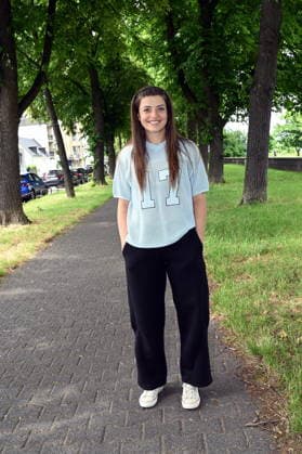 Schauspielerin Altine Emini ( spielt Teamassistentin Sam Leka ) bei der Vorstellung der neuen Schauspieler in der ARD Serie WaPo Duisburg *** Actress Altine Emini plays team assistant Sam Leka in the introduction of the new cast members in the ARD series WaPo Duisburg,detected_source_language