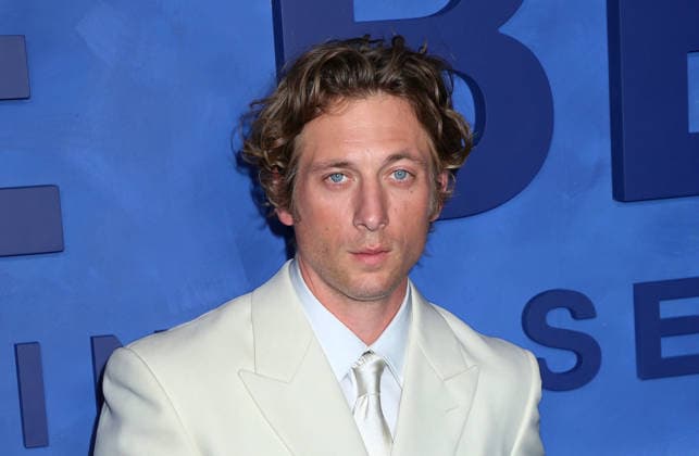 FX s The Bear Final Family Meal Event Jeremy Allen White attending FX s The Bear Final Family Meal Event held at Nine Orchard on June 15, 2026 in New York City, NY New York City Nine Orchard NY USA Copyright: xStevenxBergman AFF-USA.COMx