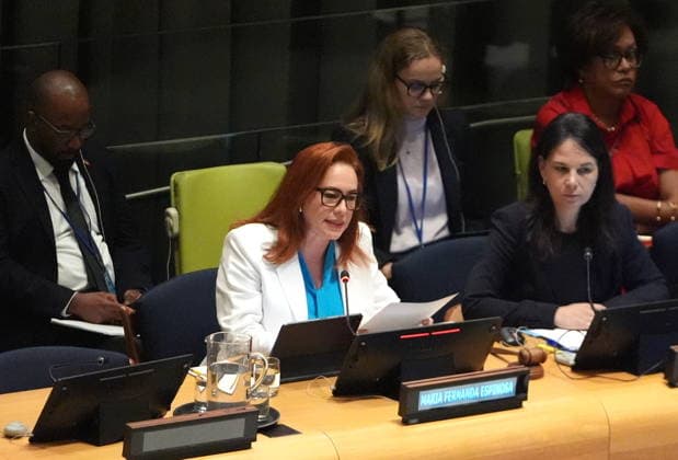 Maria Fernanda Espinosa meets UN delegates in New York NEW YORK, UNITED STATES - JUNE 15: Former President of the 73rd United Nations General Assembly Maria Fernanda Espinosa Garces, a candidate for the position of United Nations Secretary-General, speaks following a dialogue meeting with delegates at the Trusteeship Council Chamber at the United Nations Headquarters in New York, United States, on June 15, 2026. Selcuk Acar Anadolu New York United States. Editorial use only. Please get in touch for any other usage.  Copyright: x2026xAnadoluxSelcukxAcarx