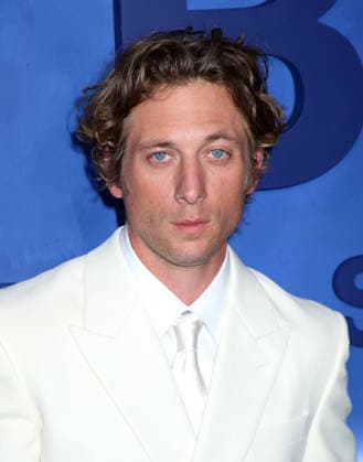 FX s The Bear Final Family Meal Event Jeremy Allen White attending FX s The Bear Final Family Meal Event held at Nine Orchard on June 15, 2026 in New York City, NY New York City Nine Orchard NY USA Copyright: xStevenxBergman AFF-USA.COMx