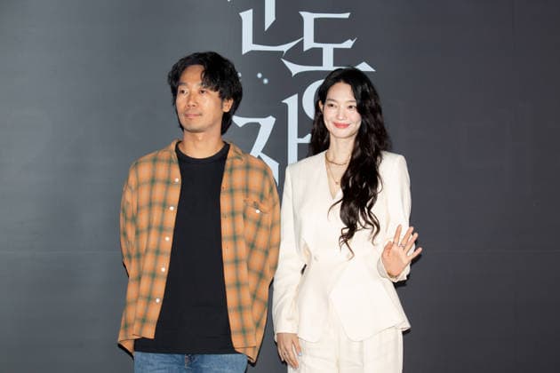 Kim Nam-Hee and Shin Min-Ah, June 15, 2026 : Cast members Kim Nam-Hee (L) and Shin Min-Ah at a press conference for the new movie The Eyes in Seoul, South Korea. The Korean thriller film will hit local screens on June 24.  aflo_334569545