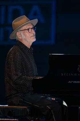 Ludovico Einaudi Performs in Madrid, Spain - 15 Jun 2026 The pianist Ludovico Einaudi seen during his performance The Summer Portraits , at the Movistar Arena de Madrid. Madrid Spain Copyright: xAtilanoxGarciax xSOPAxImagesx photos23674