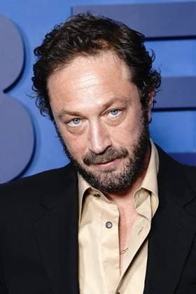 Ebon Moss-Bachrach at arrivals for THE BEAR Final Family Meal Event, Nine Orchard, New York, NY, June 15, 2026. Photo By: Kristin Callahan Everett Collection THE BEAR Final Family Meal Event PUBLICATIONXNOTxINxCANxCHNxFRAxITAxJPNxNORxPOLxRUSxESPxUKxUSA