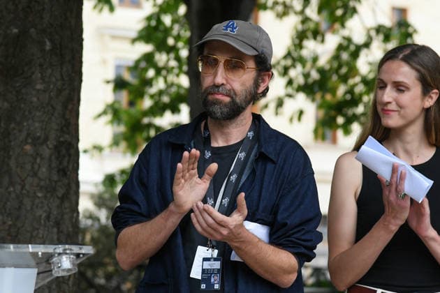 JR s trompe-l oeil Installation La Caverne Opening - Paris Thomas Bangalter attend the opening of the trompe-l oeil installation La Caverne on the Pont-Neuf bridge in Paris, France on June 16, 2026. Photo by Lionel Urman ABACAPRESS.COM Paris France  Copyright: xUrmanxLionel ABACAx