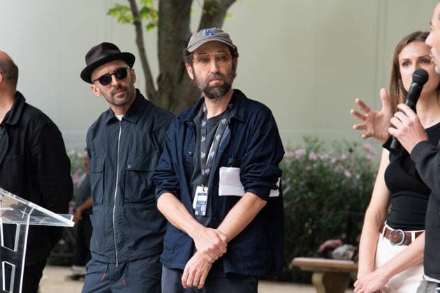 JR s trompe-l oeil Installation La Caverne Opening - Paris JR and Thomas Bangalter attend the opening of the trompe-l oeil installation La Caverne on the Pont-Neuf bridge in Paris, France on June 16, 2026. Photo by Lionel Urman ABACAPRESS.COM Paris France  Copyright: xUrmanxLionel ABACAx