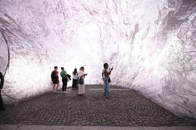 JR s trompe-l oeil Installation La Caverne Opening - Paris Opening of his trompe-l oeil installation La Caverne on the Pont-Neuf bridge in Paris, France on June 15, 2026. Photo by Lionel Urman ABACAPRESS.COM Paris France  Copyright: xUrmanxLionel ABACAx