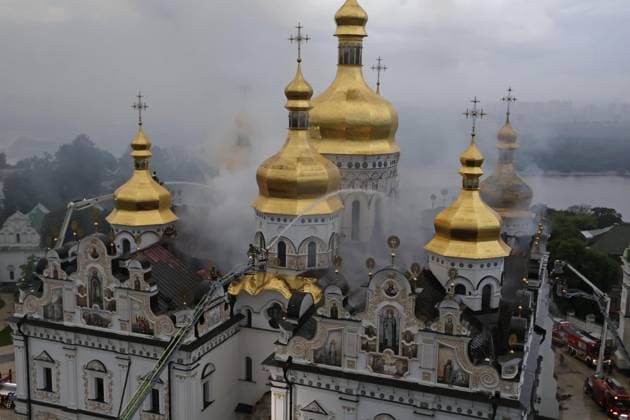 Scene in Ukraine Smoke rises at the Pechersk Lavra monastery in Kyiv on June 15, 2026, following Russian attacks.  A14AA0005618937P