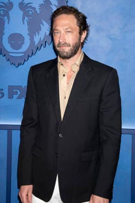 Ebon Moss-Bachrach beim Final Family Meal Event zur 5. Staffel der FX-Serie The Bear im Hotel Nine Orchard. New York, 15.06.2026 *** Ebon Moss-Bachrach at the Final Family Meal event for Season 5 of the FX series The Bear at the Nine Orchard Hotel in New York, June 15, 2026,detected_source_language Foto:xB.xHinex xFuturexImagex bear_6640