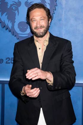 Ebon Moss-Bachrach beim Final Family Meal Event zur 5. Staffel der FX-Serie The Bear im Hotel Nine Orchard. New York, 15.06.2026 *** Ebon Moss-Bachrach at the Final Family Meal event for Season 5 of the FX series The Bear at the Nine Orchard Hotel in New York, June 15, 2026,detected_source_language Foto:xB.xHinex xFuturexImagex bear_6641