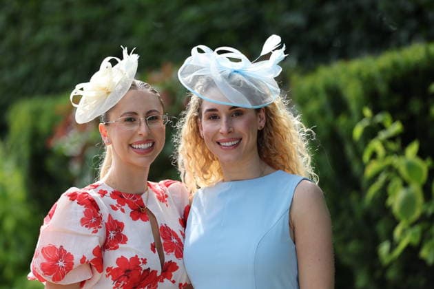 . 16 06 2026. Ascot , United Kingdom. Racegoers arriving for the opening day of Royal Ascot, United Kingdom.  xStephenxLockx xi-Imagesx IIM-26833-0003