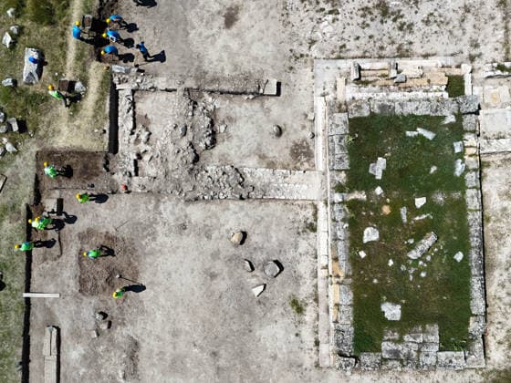 Archaeological excavations shed light on priests section at Blaundos Ancient City of Turkiye USAK, TURKIYE - JUNE 16: An aerial view of ongoing archaeological excavations at the North Temple of the ancient city of Blaundos in Usak, Turkiye, on June 16, 2026. Excavation teams are working to uncover a restricted section believed to have been reserved for priests and closed to civilian use. Known as a garrison city where Macedonian soldiers were settled during Alexander the Great s Anatolian campaign, Blaundos Ancient City continues to preserve its natural fortress-like appearance. Excavation works conducted by the Usak Museum Directorate since 2018 remain underway. Mehmet Çalik Anadolu Usak Turkey. Editorial use only. Please get in touch  Copyright: x2026xAnadoluxMehmetxÃ‡alÄ±kx