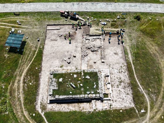 Archaeological excavations shed light on priests section at Blaundos Ancient City of Turkiye USAK, TURKIYE - JUNE 16: An aerial view of ongoing archaeological excavations at the North Temple of the ancient city of Blaundos in Usak, Turkiye, on June 16, 2026. Excavation teams are working to uncover a restricted section believed to have been reserved for priests and closed to civilian use. Known as a garrison city where Macedonian soldiers were settled during Alexander the Great s Anatolian campaign, Blaundos Ancient City continues to preserve its natural fortress-like appearance. Excavation works conducted by the Usak Museum Directorate since 2018 remain underway. Mehmet Çalik Anadolu Usak Turkey. Editorial use only. Please get in touch  Copyright: x2026xAnadoluxMehmetxÃ‡alÄ±kx