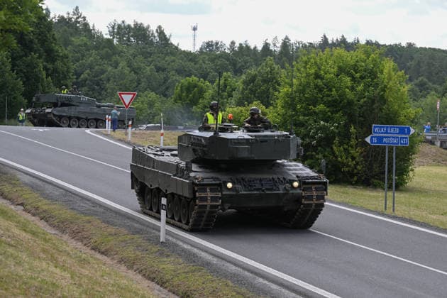 The first military exercise involving the movement of nine Leopard 2A4 tanks and one recovery vehicle along the D35 motorway from the base in Praslavice toward the Velky Ujezd exit took place in Olomouc Region, Czech Republic, on June 16, 2026. (CTKxPhoto LudekxPerina) CTKPhotoP2026061603215  CTKPhotoP2026061603215