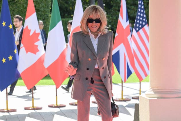 G7 Summit - Brigitte Macron Brigitte Macron leaves the Hotel Royal during the G7 summit, in Evian, eastern France, on June 16, 2026. A G7 summit is set to take place June 15 to 17 in the French town of Evian-les-Bains near Switzerland and it will be attended by country leaders as well as the EU s foreign policy chief and ministers from Brazil, Canada, the United Arab Emirates and Turkey. Photo by Ammar Abd Rabbo ABACAPRESS.COM Evian France  Copyright: xAbdxRabboxAmmar ABACAx