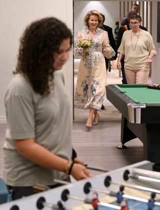 The Queen Visits The Zeepreventorium In De Haan DE HAAN, BELGIUM - JUNE 16 : Queen Mathilde visits the Zeepreventorium in De Haan. This pediatric rehabilitation center, which is celebrating its 100th anniversary this year, specializes in caring for children and adolescents with chronic conditions such as mucoviscidoses and obesity. It offers both outpatient and residential programs based on a multidisciplinary approach that includes medical care, psychosocial support, dietary guidance, and education. The Zeepreventorium is located by the sea and features two new studios for.During her visit, the Queen will focus in particular on conditions that are becoming increasingly common among young people and that require a multidisciplinary approa  Copyright: xBertxVanxDenxBrouckex