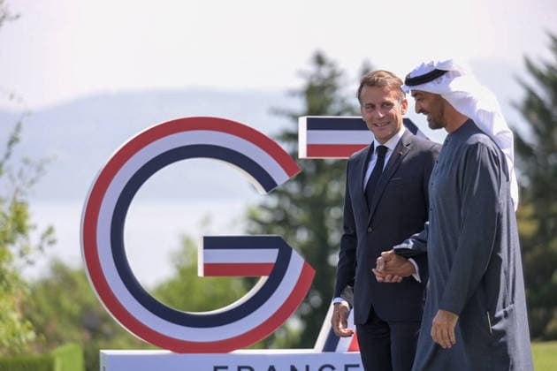 G7 Summit - Macron Welcomes MBZ France s President Emmanuel Macron (R) welcomes United Arab Emirates Crown prince Mohammed Bin Zayed Al Nahyan (MBZ) for the official greeting ahead of a work lunch as part of the G7 summit, in Evian, eastern France, on June 16, 2026. A G7 summit is set to take place June 15 to 17 in the French town of Evian-les-Bains near Switzerland and it will be attended by country leaders as well as the EU s foreign policy chief and ministers from Brazil, Canada, the United Arab Emirates and Turkey. Photo by Ammar Abd Rabbo ABACAPRESS.COM Evian France  Copyright: xAbdxRabboxAmmar ABACAx