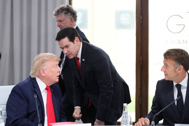 G7 Summit - Meeting With President Zelensky Marco Rubio, US President Donald Trump and French President Emmanuel Macron during a meeting with Ukrainian President Volodymyr Zelensky during the G7 summit in Evian, France on June 16, 2026. Photo by Dominique Jacovides Pool ABACAPRESS.COM Evian France  Copyright: xJacovidesxDominique Pool ABACAx