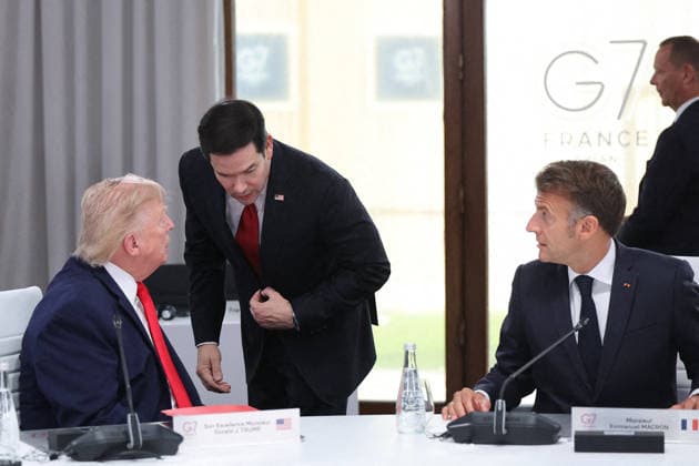 G7 Summit - Meeting With President Zelensky Marco Rubio, US President Donald Trump and French President Emmanuel Macron during a meeting with Ukrainian President Volodymyr Zelensky during the G7 summit in Evian, France on June 16, 2026. Photo by Dominique Jacovides Pool ABACAPRESS.COM Evian France  Copyright: xJacovidesxDominique Pool ABACAx