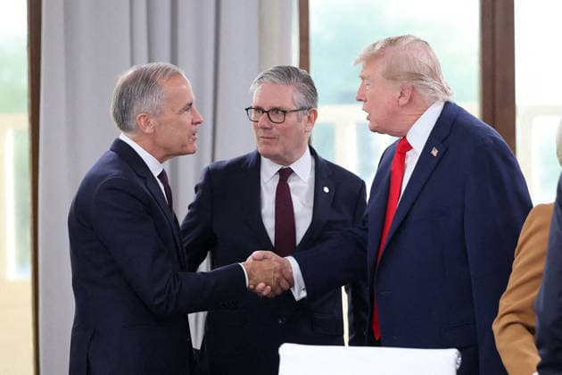 G7 Summit - Meeting With President Zelensky Canadian Prime Minister Mark Carney, UK Prime Minister Keir Starmer, and US President Donald Trump during a meeting with Ukrainian President Volodymyr Zelensky during the G7 summit in Evian, France on June 16, 2026. Photo by Dominique Jacovides Pool ABACAPRESS.COM Evian France  Copyright: xJacovidesxDominique Pool ABACAx