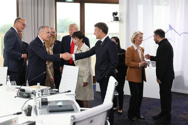 G7 Summit - Meeting With President Zelensky Ukrainian President Volodymyr Zelensky meets with German Chancellor Friedrich Merz, Canadian Prime Minister Mark Carney, US President Donald Trump, Japanese Prime Minister Sanae Takaichi, French President Emmanuel Macron, and European Commission President Ursula von der Leyen during a meeting with the President of Ukraine at the G7 summit in Evian, France on June 16, 2026. Photo by Dominique Jacovides Bestimage ABACAPRESS.COM Evian France  Copyright: xJacovidesxDominique Pool ABACAx