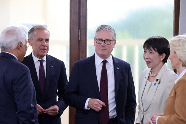 G7 Summit - Meeting With President Zelensky Ukrainian President Volodymyr Zelensky meets with European Council President António Costa, Canadian Prime Minister Mark Carney, British Prime Minister Keir Starmer, and Japanese Prime Minister Sanae Takaichi during a meeting with the President of Ukraine at the G7 summit in Evian, France on June 16, 2026. Photo by Dominique Jacovides Bestimage ABACAPRESS.COM Evian France  Copyright: xJacovidesxDominique Pool ABACAx