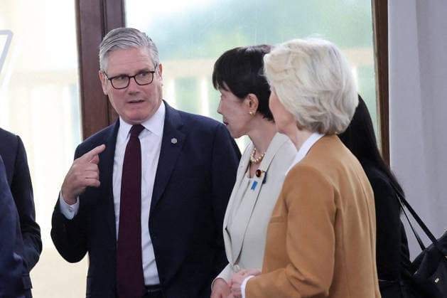 G7 Summit - Meeting With President Zelensky Ukrainian President Volodymyr Zelensky meets with British Prime Minister Keir Starmer, Japanese Prime Minister Sanae Takaichi, and European Commission President Ursula von der Leyen during a meeting with the President of Ukraine at the G7 summit in Evian, France on June 16, 2026. Photo by Dominique Jacovides Bestimage ABACAPRESS.COM Evian France  Copyright: xJacovidesxDominique Pool ABACAx