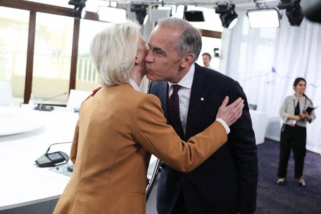 G7 Summit - Meeting With President Zelensky Ursula von der Leyen, President of the European Commission, and Mark Carney, Prime Minister of Canada, meet with the President of Ukraine during the G7 summit in Evian, France on June 16, 2026. Photo by Dominique Jacovides Bestimage ABACAPRESS.COM Evian France  Copyright: xJacovidesxDominique Pool ABACAx