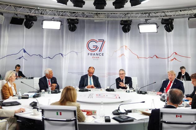 Prime Minister Keir Starmer attends G7 Leaders Summit in Evian 16 06 2026. Evian, France. Prime Minister Keir Starmer attends working session ˜Building peace and security for Ukraine and for Europe™ with Friedrich Merz, Chancellor of Germany, Ursula von der Leyen, President of the European Commission, Sanae Takaichi, Prime Minister of Japan, Mark Carney, Prime Minister of Canada, Giorgia Meloni, Prime Minister of Italy, Antonio Costa, President of the European Council, Volodymyr Zelenskyy, President of Ukraine and Donald Trump, President of the United States of America on day two of the G7 Leaders Summit with his wife Victoria, hosted by French President Emmanuel Macron in Evian., Credit:Ben Perry B66 Avalon France, Greater London  Copyright: xBenxPerryx xB66x xAvalonx 1110534167