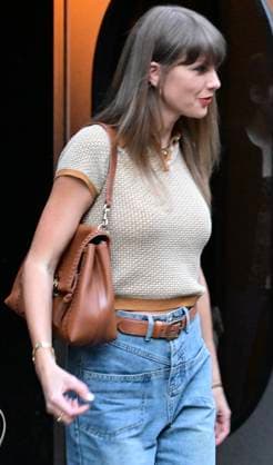 Taylor Swift Departs Electric Lady Studios in Greenwich Village American singer-songwriter Taylor Swift walks out of Electric Lady Studios in Greenwich Village in New York, New York on Tuesday, June 16, 2026. Photo by Kyle Mazza CNP ABACAPRESS.COM New York New York United States  Copyright: xCNP ABACAx