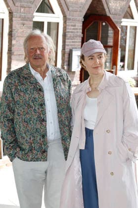 Film, Risoto bruale Fototermin in Hamburg Axel Milberg und Maren Eggert beim Fototermin am Set vom NDR-Film Risotto brutale (AT) in der Oberhafen-Kantine. Hambnrg, 16.06.2026 *** Axel Milberg and Maren Eggert at a photo shoot on the set of the NDR film Risotto brutale at the Oberhafen Kantine in Hamburg, June 16, 2026,detected_source_language Foto:xC.xTamckex xFuturexImagex risotto_6614