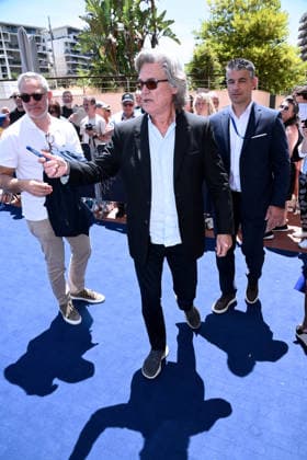 IPA85748682 - Monte Carlo, 65th Monte Carlo Television Festival - Kurt Russell with fans - Kurt Russell  Copyright: xAlbertoxTerenghix xAlbertoxTerenghix 85748682
