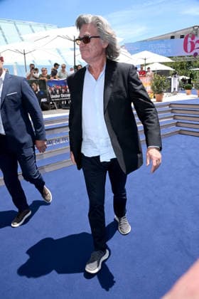 IPA85748677 - Monte Carlo, 65th Monte Carlo Television Festival - Kurt Russell with fans - Kurt Russell  Copyright: xAlbertoxTerenghix xAlbertoxTerenghix 85748677