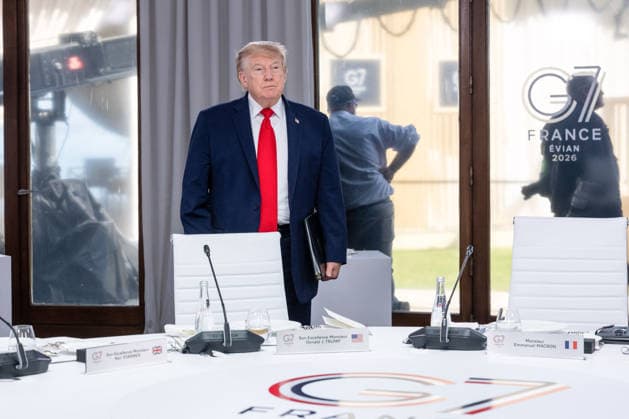 U.S. President Donald Trump attends a working lunch as part of the G7 summit in Evian, eastern France, on June 16, 2026 A G7 summit is set to take place June 15–17 in the French town of Évian-les-Bains near Switzerland, and it will be attended by national leaders as well as the EU’s foreign policy chief and ministers from Brazil, Canada, the United Arab Emirates, and Turkey. Ammar Abd Rabbo Pool Bestimage Évian-les-Bains, France,detected_source_language  Copyright: xAmmarxAbdxRabbo Pool BestimagexAmmarxAbdxRabbo Pool Bestimagex