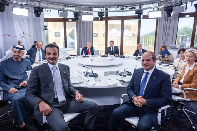 G7 Summit - Work Lunch Germany s Chancellor Friedrich Merz, European Council President Antonio Costa, US President Donald Trump, France s President Emmanuel Macron, Canada s Prime Minister Mark Carney, UAE s President Sheikh Mohamed bin Zayed al-Nahyan, Italy s Prime Minister Giorgia Meloni, Japan s Prime Minister Sanae Takaichi,European Commission President Ursula von der Leyen and Qatar s Emir Sheikh Tamim bin Hamad al-Thani during a work lunch as part of the G7 summit, in Evian, eastern France, on June 16, 2026. A G7 summit is set to take place June 15 to 17 in the French town of Evian-les-Bains near Switzerland and it will be attended by country leaders as well as the EU s foreign policy chief and ministers from Brazil, Canada, the Unit  Copyright: xAbdxRabboxAmmar ABACAx