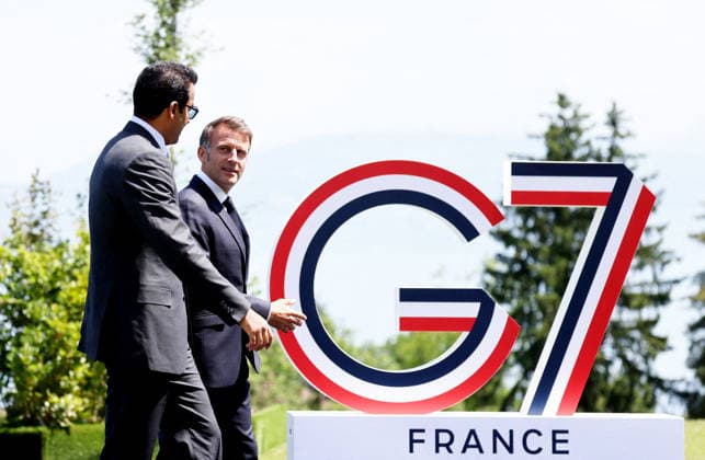 G7 Summit - Macron Welcomes Emir of Qatar French President Emmanuel Macron hosts Qatari Emir Cheikh Tamim ben Hamad al-Thani for an official meeting before a working lunch during the G7 summit in Evian-les-Bains, France on June 16, 2026, as the summit takes place from June 15 to 17. Photo by Dominique Jacovides Pool ABACAPRESS.COM Evian France  Copyright: xJacovidesxDominique Pool ABACAx