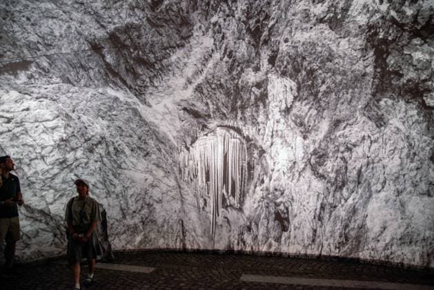 JR s trompe-l oeil Installation La Caverne Opening - Paris The opening of the Caverne du Pont Neuf, an immersive art installation that was initially scheduled to open on June 6 but was postponed due to a tear in the canvas caused by a storm, in Paris, France on June 15, 2024. Photo by Denis Prezat ABACAPRESS.COM Paris Ile-de-France France  Copyright: xPrezatxDenis ABACAx