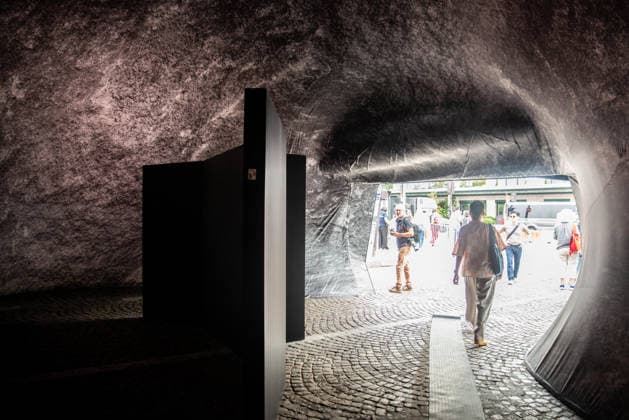 JR s trompe-l oeil Installation La Caverne Opening - Paris The opening of the Caverne du Pont Neuf, an immersive art installation that was initially scheduled to open on June 6 but was postponed due to a tear in the canvas caused by a storm, in Paris, France on June 15, 2024. Photo by Denis Prezat ABACAPRESS.COM Paris Ile-de-France France  Copyright: xPrezatxDenis ABACAx