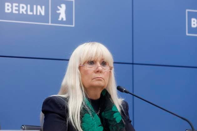 16.06.2026, Iris Spranger, Innensenatorin, in der Pressekonferenz nach der Sitzung des Berliner Senat, PK im Roten Rathaus in Berlin, Senatspressekonferenz, Berlin Deutschland, Germany *** June 16, 2026, Iris Spranger, Senator for the Interior, at the press conference following the Berlin Senate meeting, press conference at the Rotes Rathaus in Berlin, Senate press conference, Berlin, Germany,detected_source_language