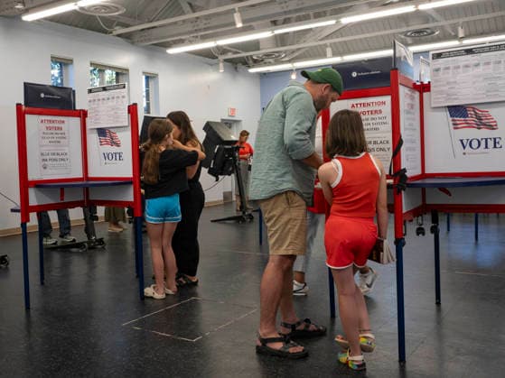 June 16, 2026, Washington, District Of Columbia, USA: Washington, DC voters cast their ballots on Election Day. Voters will use ranked-choice voting for the first time for some races, including for a new mayor and a new non-voting representative to Congress. Washington USA  - ZUMAd155 20260616_znp_d155_009 Copyright: xSuexDorfmanx