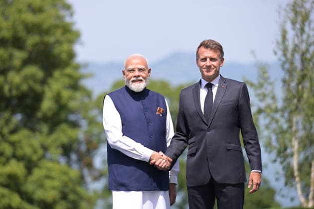 G7 Summit - Macron Welcomes Narendra Modi France s President Emmanuel Macron welcomes Narendra Modi Prime Minister of India for the official greeting ahead of a work lunch as part of the G7 summit, in Evian, eastern France, on June 16, 2026. A G7 summit is set to take place June 15 to 17 in the French town of Evian-les-Bains near Switzerland and it will be attended by country leaders as well as the EU s foreign policy chief and ministers from Brazil, Canada, the United Arab Emirates and Turkey. Photo by Ammar Abd Rabbo ABACAPRESS.COM Evian-les-Bains France  Copyright: xAbdxRabboxAmmar ABACAx