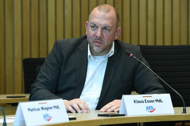 Pressekonferenz der AfD-Fraktion NRW am 16.06.2026 im Landtag in Düsseldorf Klaus Esser ( Fraktionsmitglied AfD NRW ) *** Press conference of the AfD parliamentary group in North Rhine-Westphalia on June 16, 2026, at the state parliament in Düsseldorf; Klaus Esser, member of the AfD parliamentary group in North Rhine-Westphalia,detected_source_language xRx
