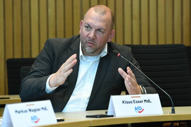 Pressekonferenz der AfD-Fraktion NRW am 16.06.2026 im Landtag in Düsseldorf Klaus Esser ( Fraktionsmitglied AfD NRW ) *** Press conference of the AfD parliamentary group in North Rhine-Westphalia on June 16, 2026, at the state parliament in Düsseldorf; Klaus Esser, member of the AfD parliamentary group in North Rhine-Westphalia,detected_source_language xRx