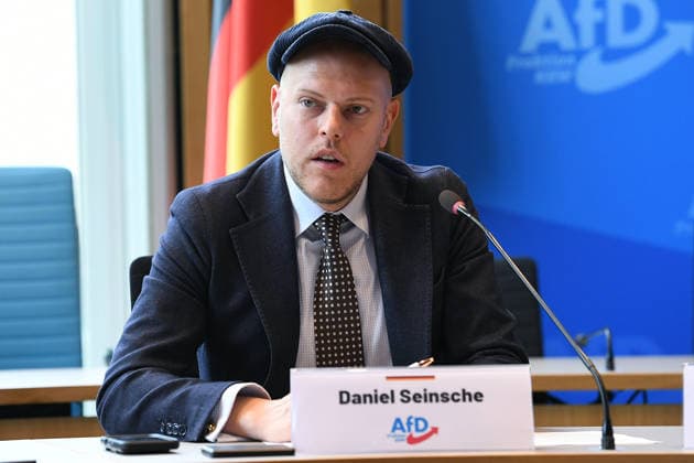 Pressekonferenz der AfD-Fraktion NRW am 16.06.2026 im Landtag in Düsseldorf Daniel Seinsche ( Fraktionsgeschäftsführer AfD NRW ) *** Press conference of the AfD parliamentary group in North Rhine-Westphalia on June 16, 2026, at the state parliament in Düsseldorf; Daniel Seinsche, parliamentary group executive director, AfD North Rhine-Westphalia,detected_source_language xRx