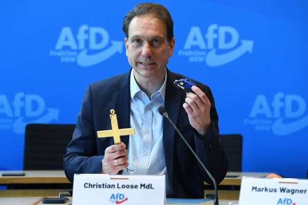 Pressekonferenz der AfD-Fraktion NRW am 16.06.2026 im Landtag in Düsseldorf Christian Loose ( Parlamentarischer Geschäftsführer AfD NRW ) *** Press conference of the AfD parliamentary group in North Rhine-Westphalia on June 16, 2026, at the state parliament in Düsseldorf; Christian Loose, Parliamentary Secretary of the AfD in North Rhine-Westphalia,detected_source_language xRx